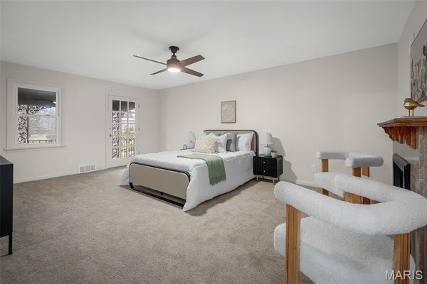$1,150,000 | 11584 New London Drive, St. Louis, MO 63141