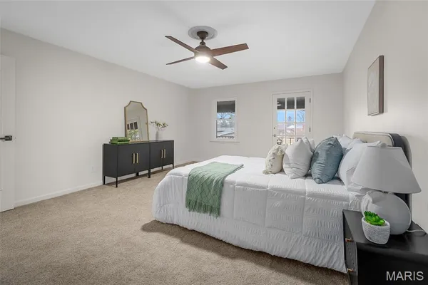 $1,150,000 | 11584 New London Drive, St. Louis, MO 63141