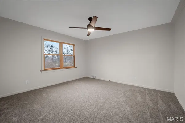 $1,150,000 | 11584 New London Drive, St. Louis, MO 63141