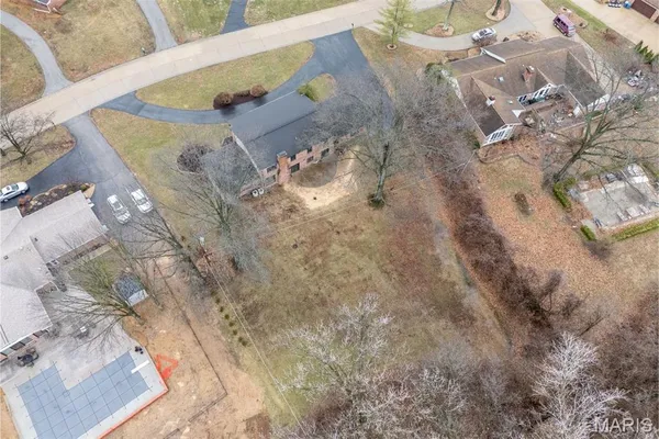 $1,150,000 | 11584 New London Drive, St. Louis, MO 63141