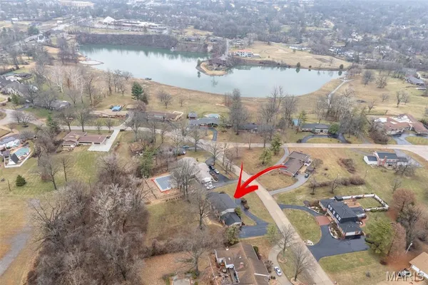 $1,150,000 | 11584 New London Drive, St. Louis, MO 63141