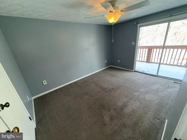 $2,900 | 19605 Kilcreggan Way, Gaithersburg, MD 20879