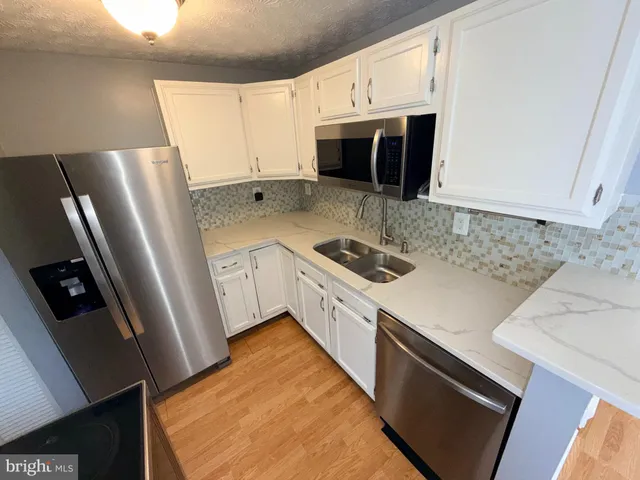 $2,900 | 19605 Kilcreggan Way, Gaithersburg, MD 20879