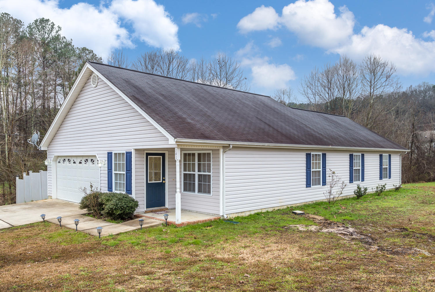 141 Pine Grove Access Road Ringgold, GA 30736 - Photo 2 of 26 141_Pine_Grove_Access_Rd_004