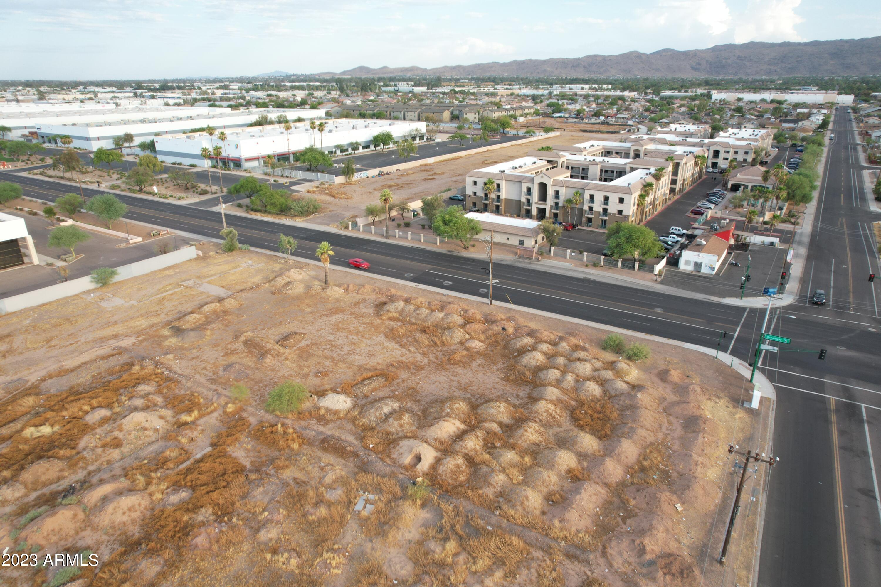 2804 East Broadway Road Phoenix, AZ 85040 - Photo 6 of 17 DJI_0087