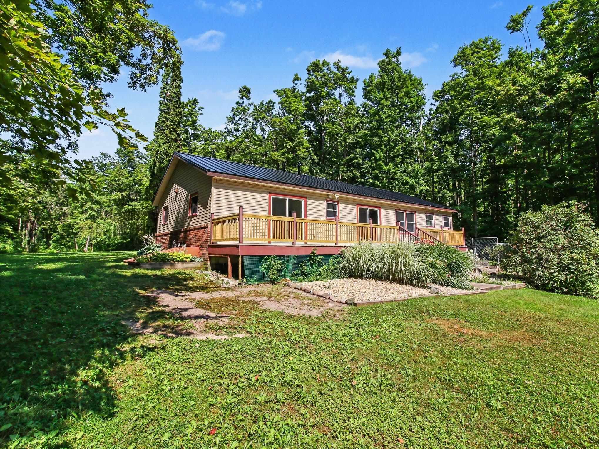 3871 Resort Road Alanson, MI 49706 - Photo 6 of 36 Gallery Image 6