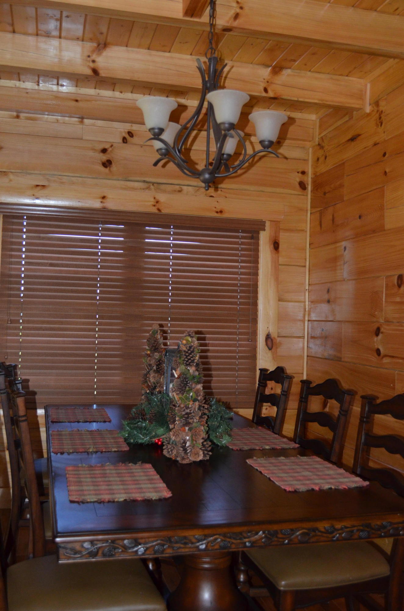 2022 Smoky Cove Road Sevierville, TN 37876 - Photo 13 of 39 DSC_0471