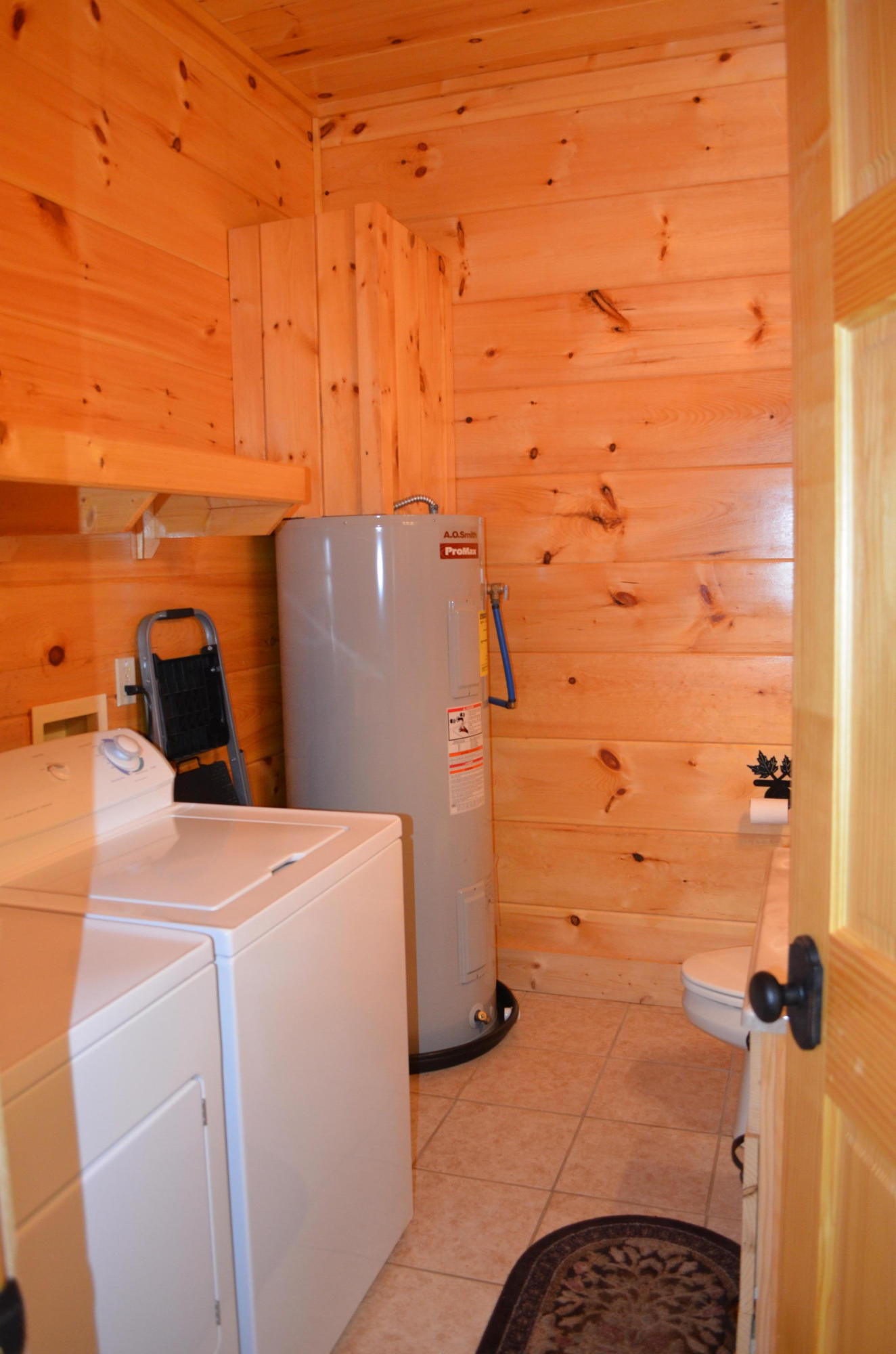 2022 Smoky Cove Road Sevierville, TN 37876 - Photo 23 of 39 Laundry
