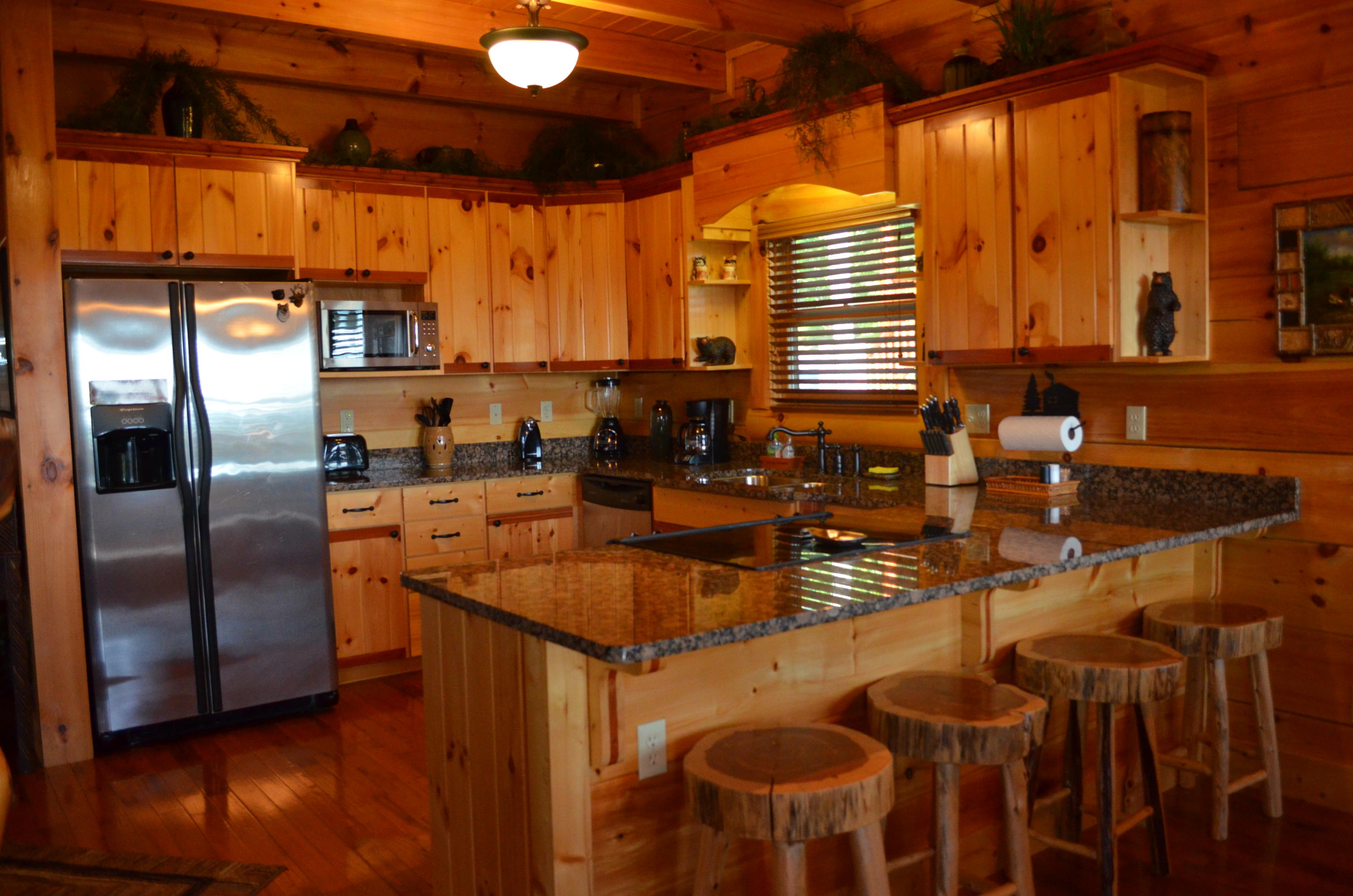 2022 Smoky Cove Road Sevierville, TN 37876 - Photo 10 of 39 Kitchen 2
