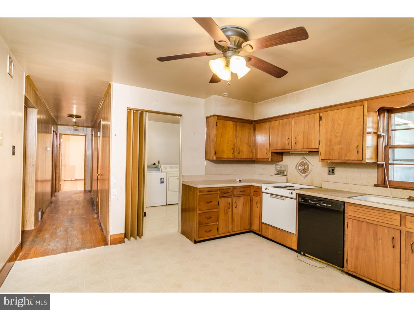 153 Hickory Corner Road Hightstown, NJ 08520 - Photo 8 of 25 Kitchen