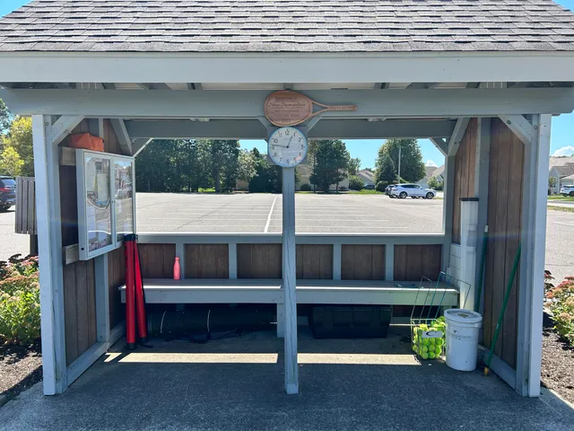 a view of a tennis court