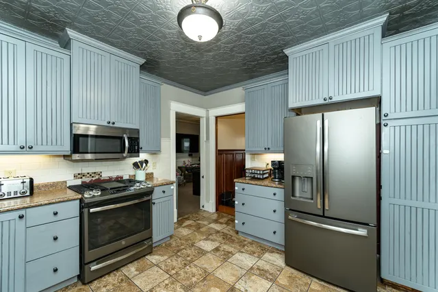 $275,000 | 40 2nd Avenue Northwest, Plainview, MN 55964