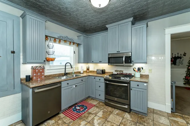 $275,000 | 40 2nd Avenue Northwest, Plainview, MN 55964