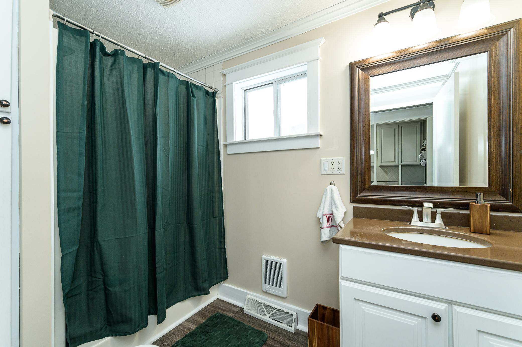 40 2nd Avenue Northwest Plainview, MN 55964 - Photo 14 of 30