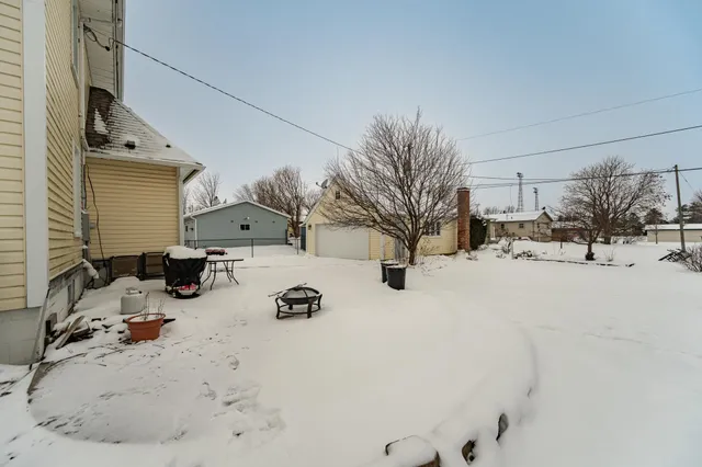 $275,000 | 40 2nd Avenue Northwest, Plainview, MN 55964