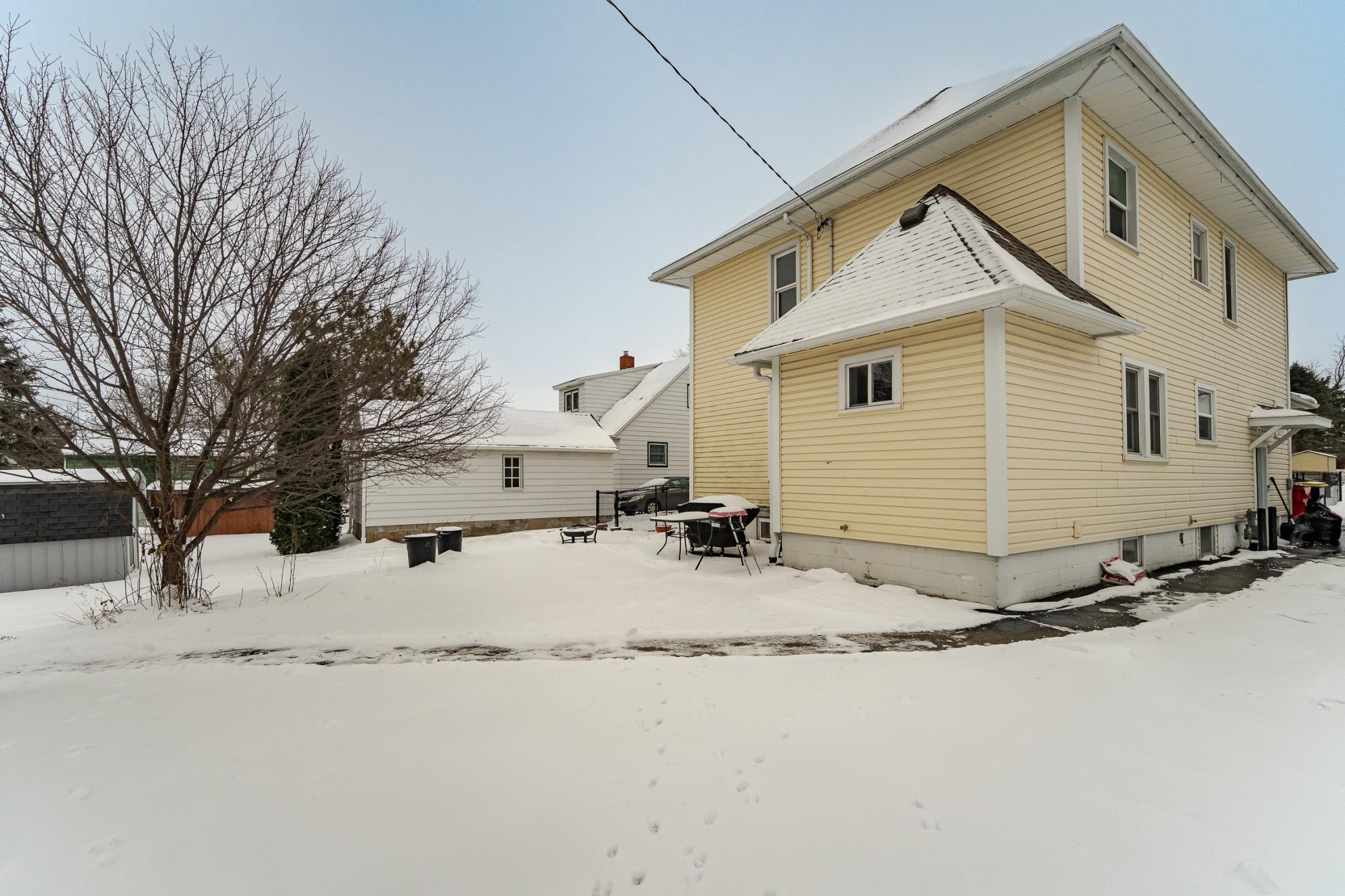 40 2nd Avenue Northwest Plainview, MN 55964 - Photo 4 of 30