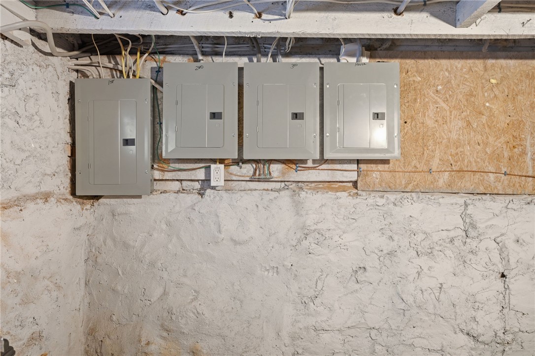 62 Heath Street Providence, RI 02909 - Photo 37 of 38