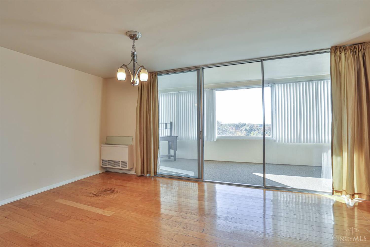 2324 Madison Road, Unit 809 Cincinnati, OH 45208 - Photo 9 of 30 Gallery Image 9