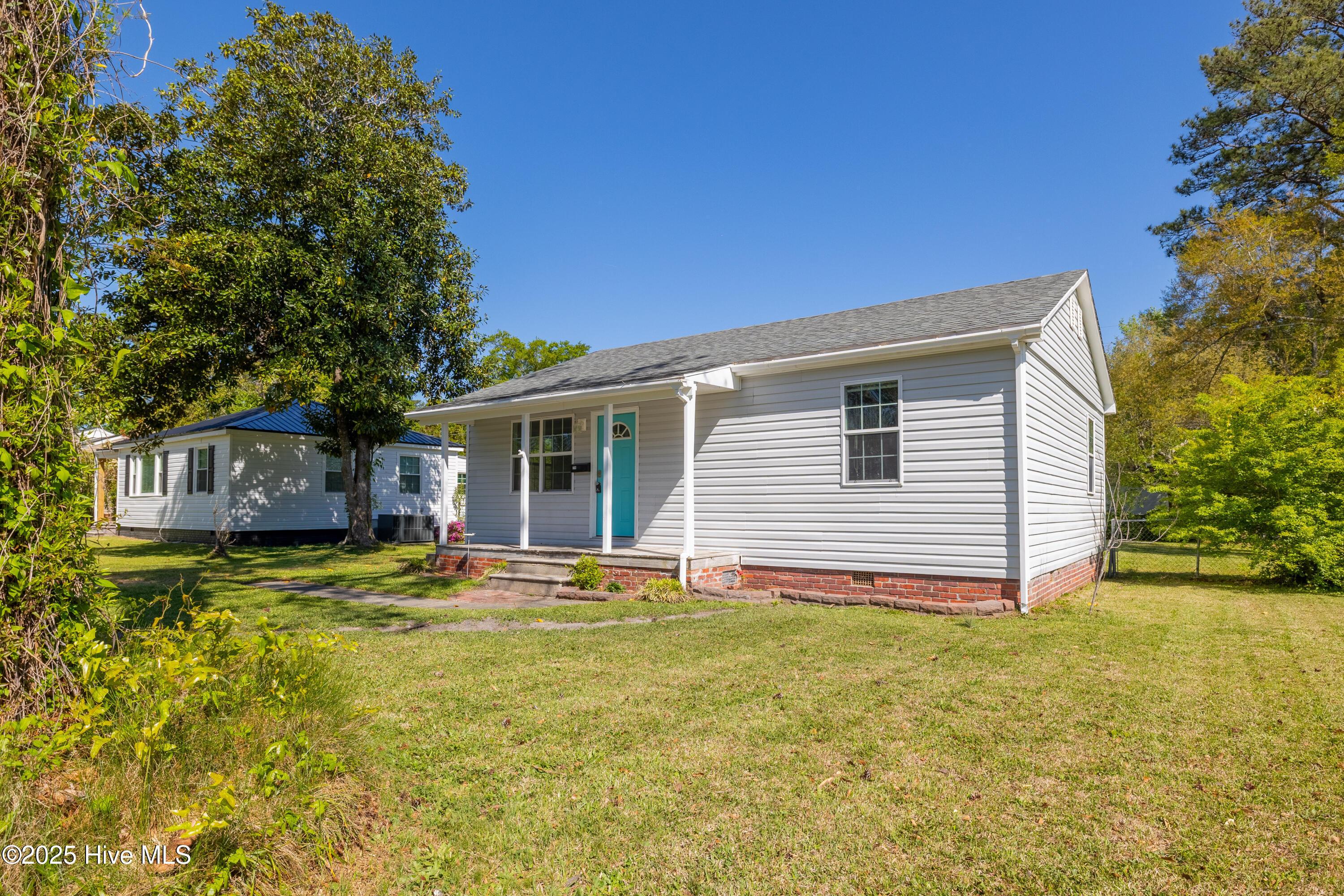 214 Kenneth Boulevard Havelock, NC 28532 - Photo 3 of 29 214 Kenneth Blvd-28