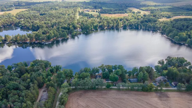 $650,000 | N3903 Lakeside Lane, Wautoma, WI 54982