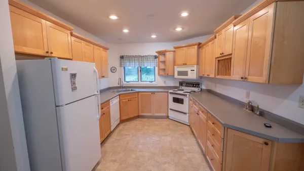 $590,000 | N3903 Lakeside Lane, Wautoma, WI 54982