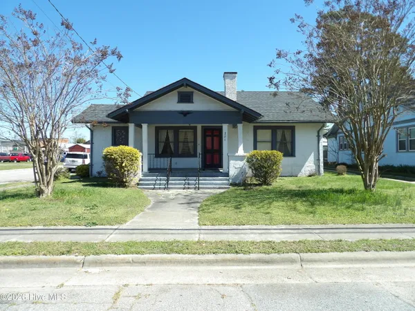 $155,000 | 201 East Thompson Avenue, Stantonsburg, NC 27883