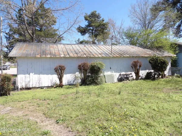 $155,000 | 201 East Thompson Avenue, Stantonsburg, NC 27883