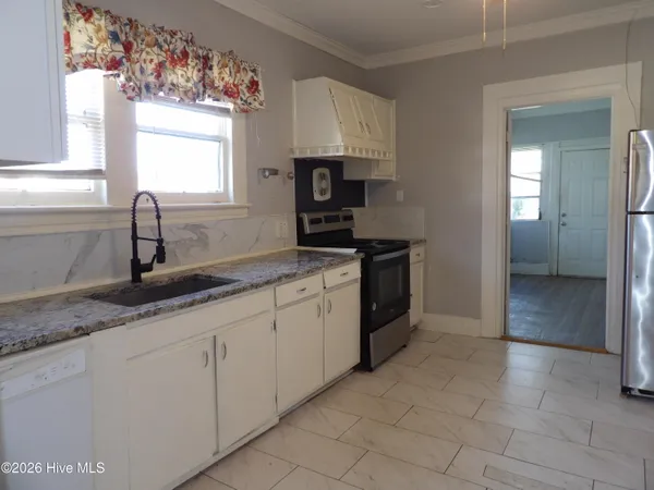 $155,000 | 201 East Thompson Avenue, Stantonsburg, NC 27883