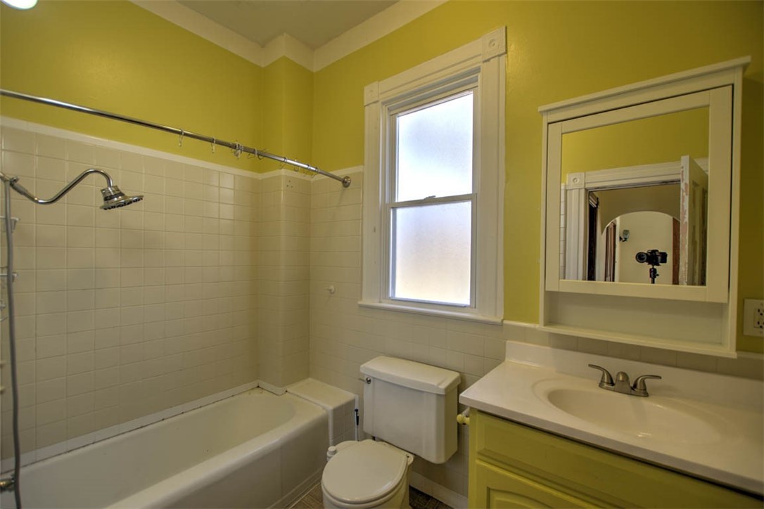 1437 West Main Street Decatur, IL 62522 - Photo 17 of 28 Gallery Image 17