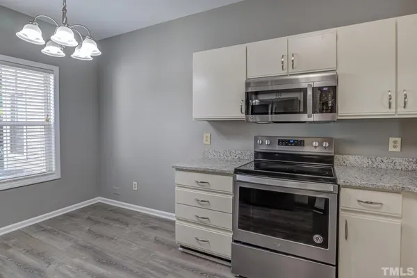 $1,695 | 6020 Winterpointe Lane, Unit 102, Raleigh, NC 27606