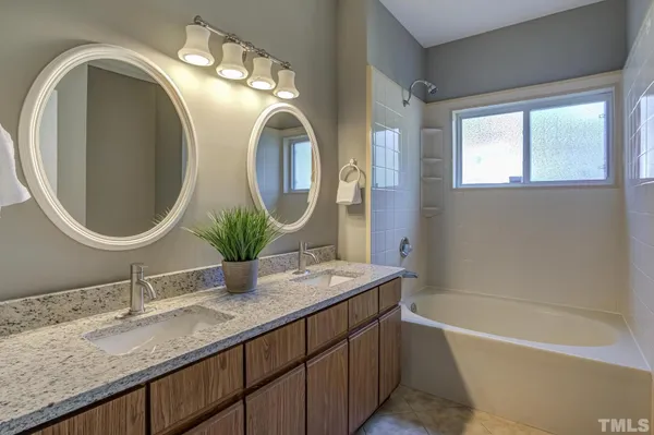 $1,695 | 6020 Winterpointe Lane, Unit 102, Raleigh, NC 27606