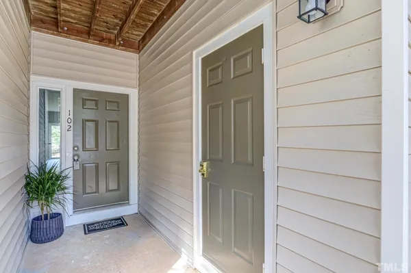 $1,695 | 6020 Winterpointe Lane, Unit 102, Raleigh, NC 27606