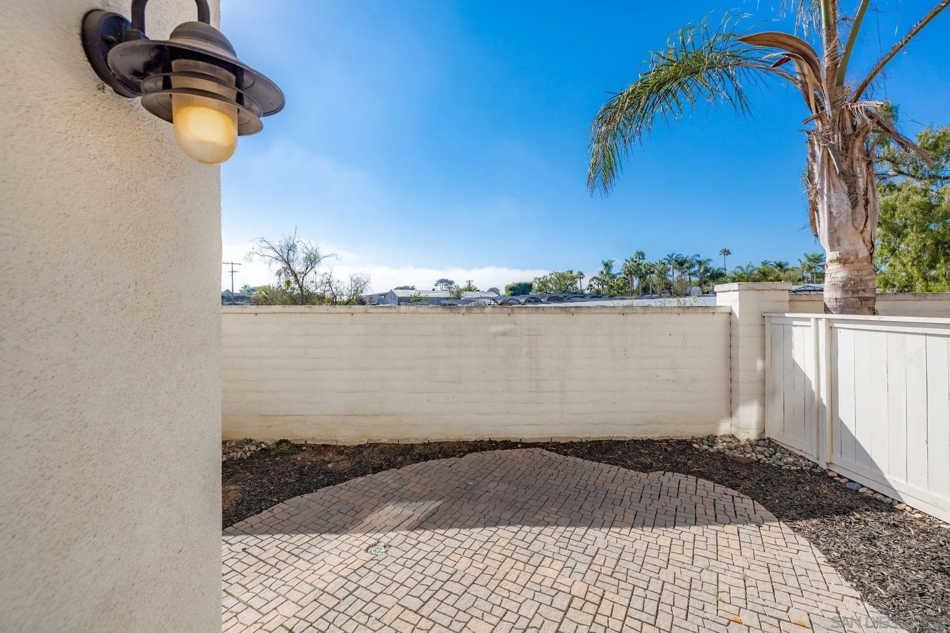418 Carmel Creeper Place Encinitas, CA 92024 - Photo 5 of 31 a view of outside space