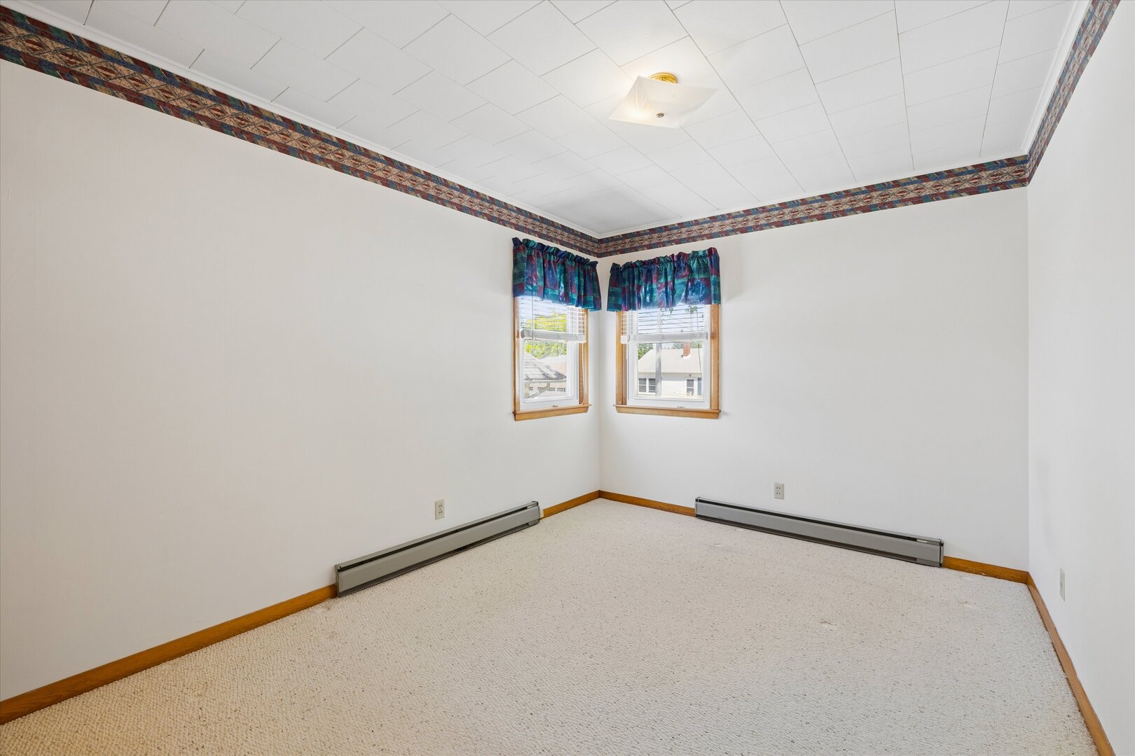 604 North 4th Street Clinton, IA 52732 - Photo 23 of 38