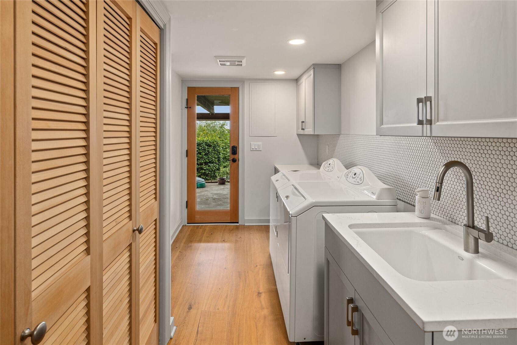 6759 41st Avenue Southwest Seattle, WA 98136 - Photo 27 of 40