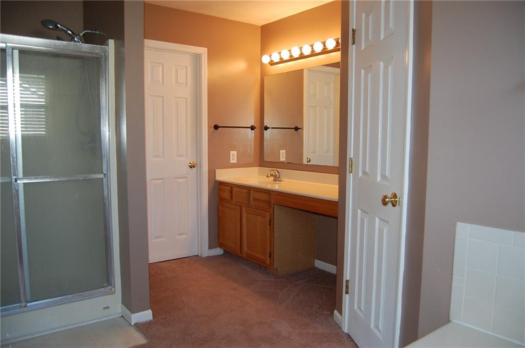 5314 Rippling Brook Way Carmel, IN 46033 - Photo 11 of 31 Gallery Image 11