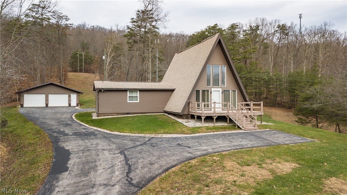 8001 Elizabeth Pike Elizabeth, WV 26143 - Photo 2 of 35