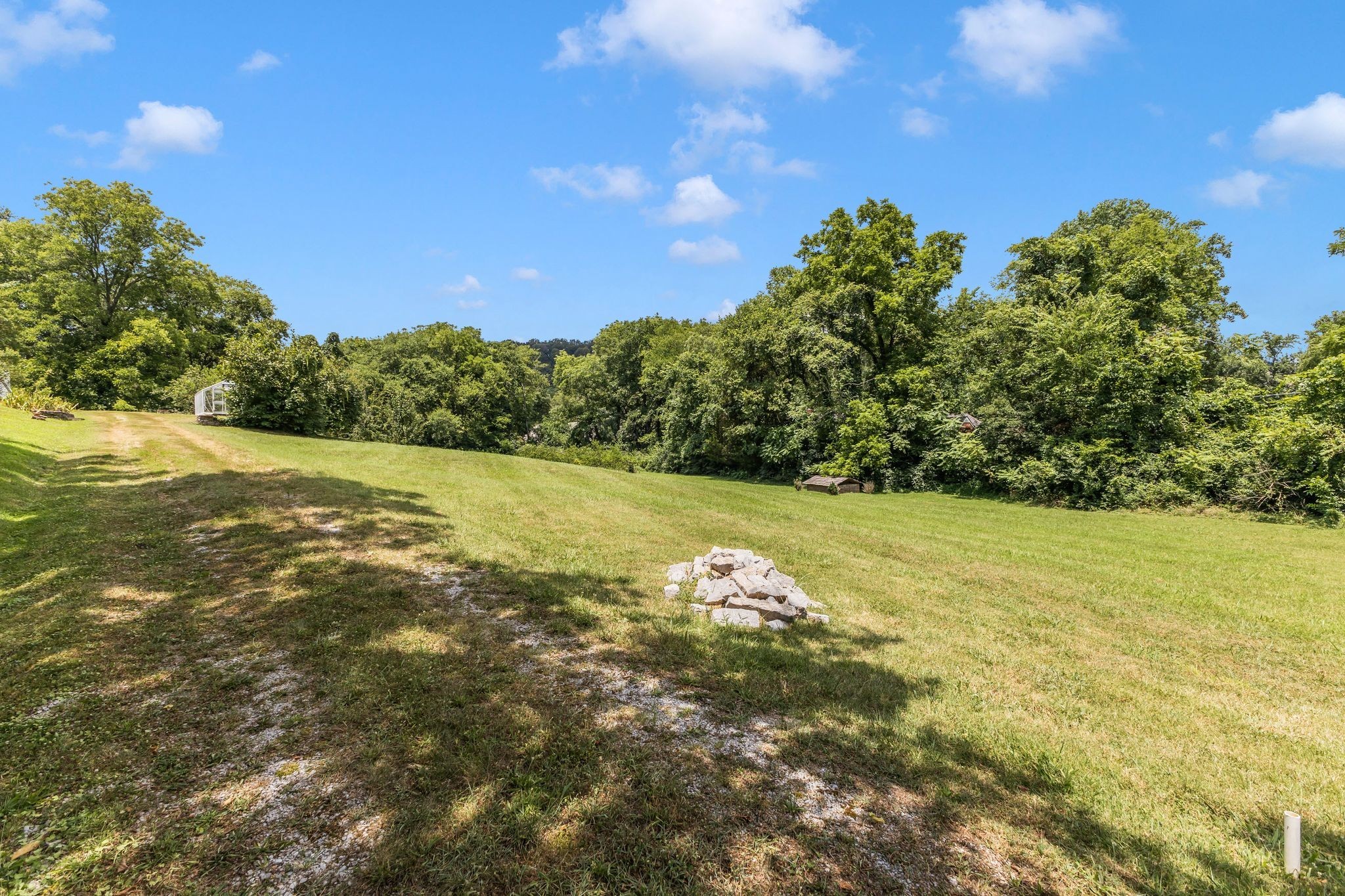 517 Franklin Road Franklin, TN 37069 - Photo 13 of 22 a view of a field with an ocean