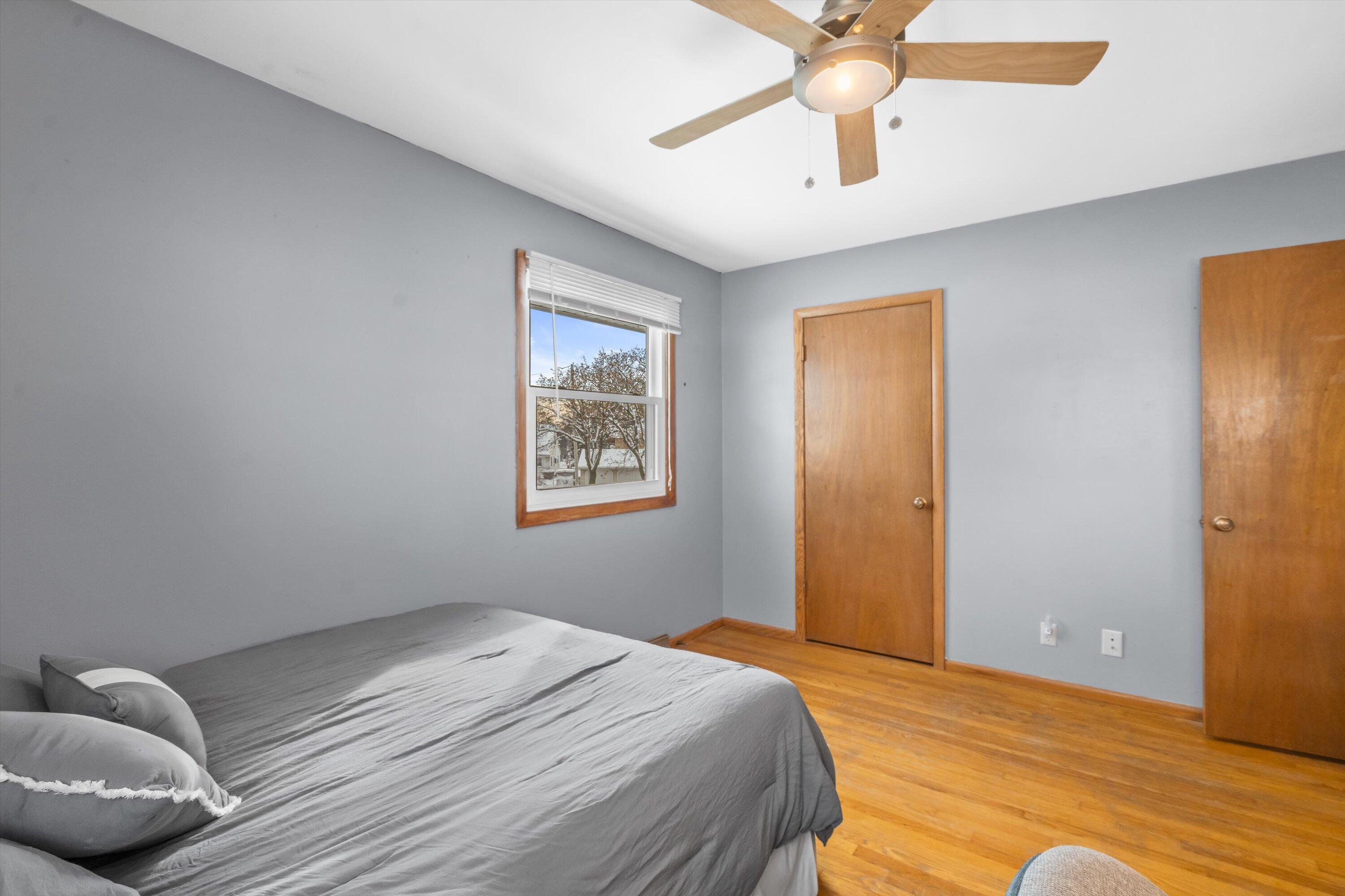 3347 South 98th Street Milwaukee, WI 53227 - Photo 27 of 38 28-Bedroom 2