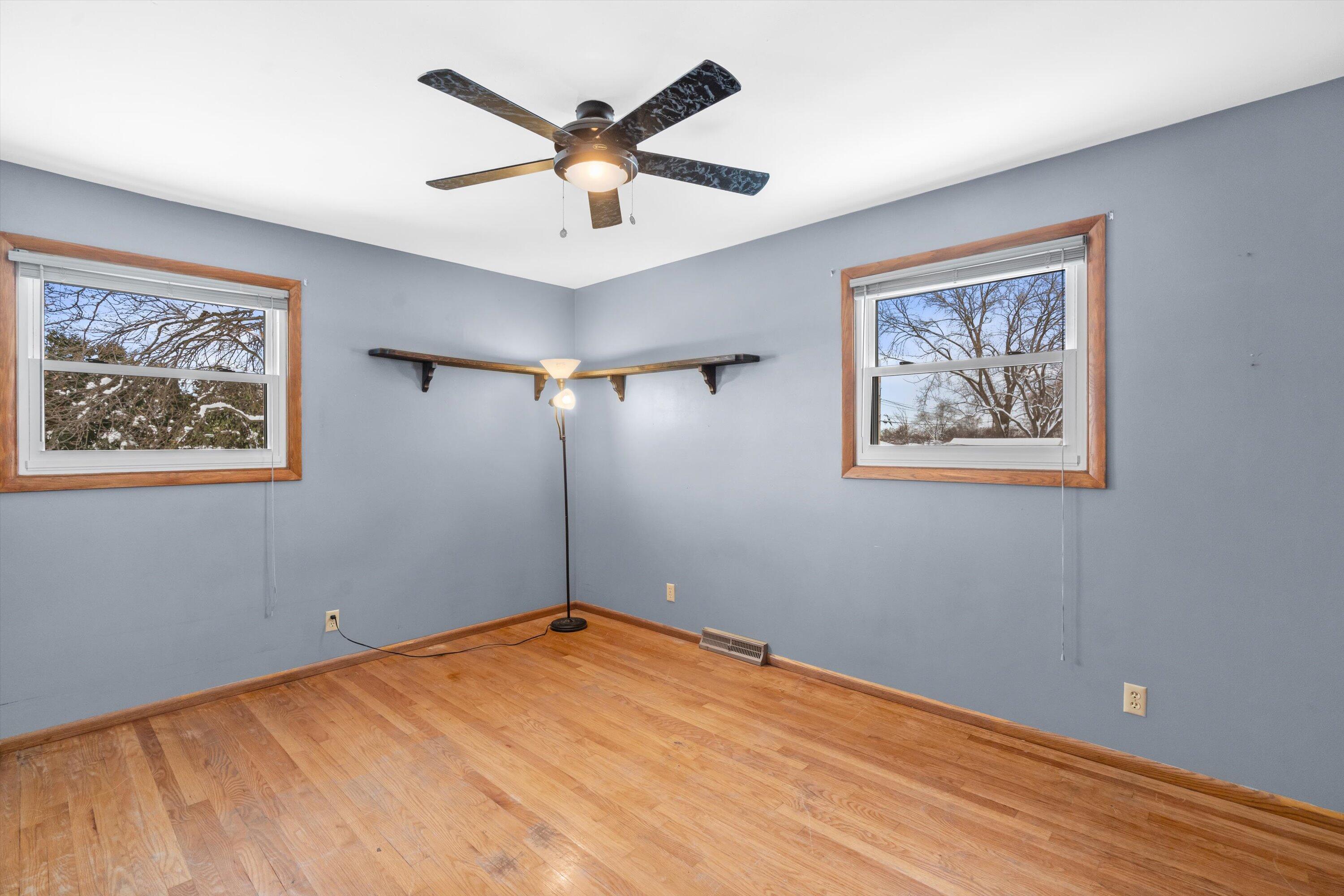 3347 South 98th Street Milwaukee, WI 53227 - Photo 28 of 38 29-Bedroom 3