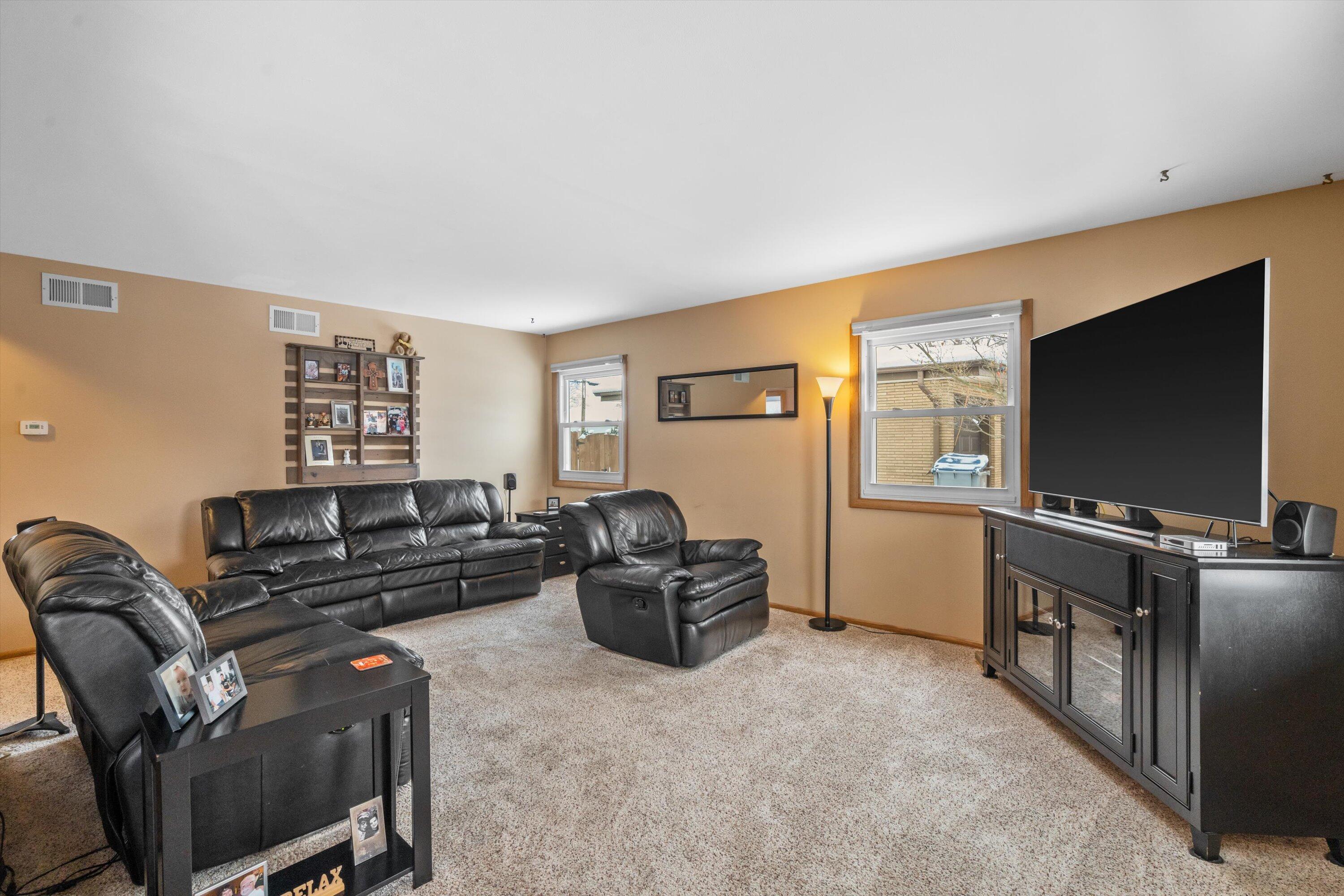 3347 South 98th Street Milwaukee, WI 53227 - Photo 4 of 38 05-Spacious Living Room