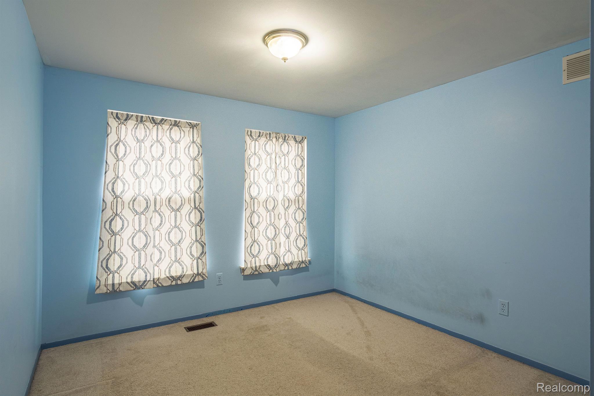 45622 Hanford Road Canton, MI 48187 - Photo 15 of 21 Gallery Image 15