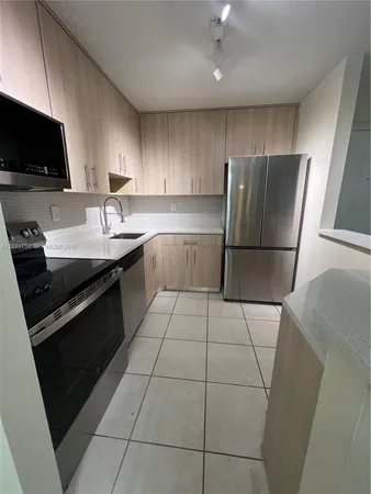$3,100 | 4710 Northwest 102nd Avenue, Unit 10122, Doral, FL 33178