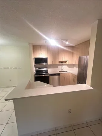 $3,100 | 4710 Northwest 102nd Avenue, Unit 10122, Doral, FL 33178