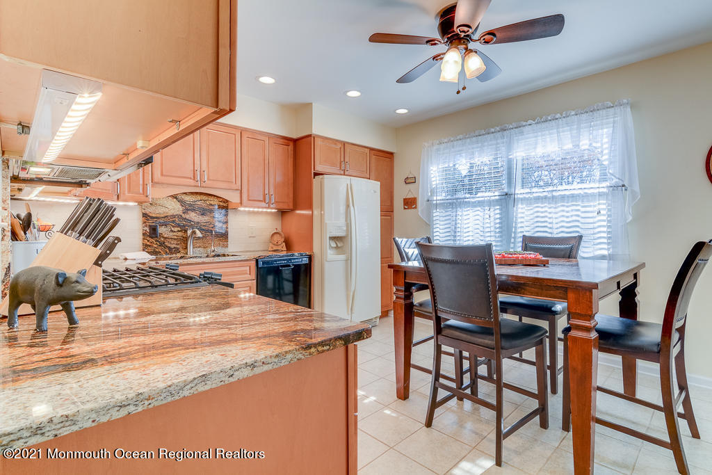 468 Rena Court Brick, NJ 08724 - Photo 5 of 21 0005__SMALL (2)