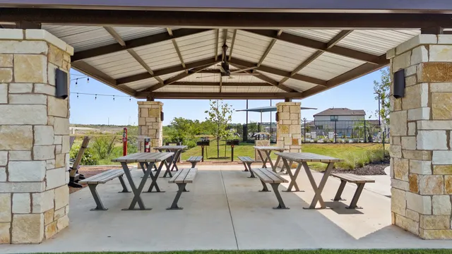 $322,990 | 280 Mustang Lake Circle, Buda, TX 78610