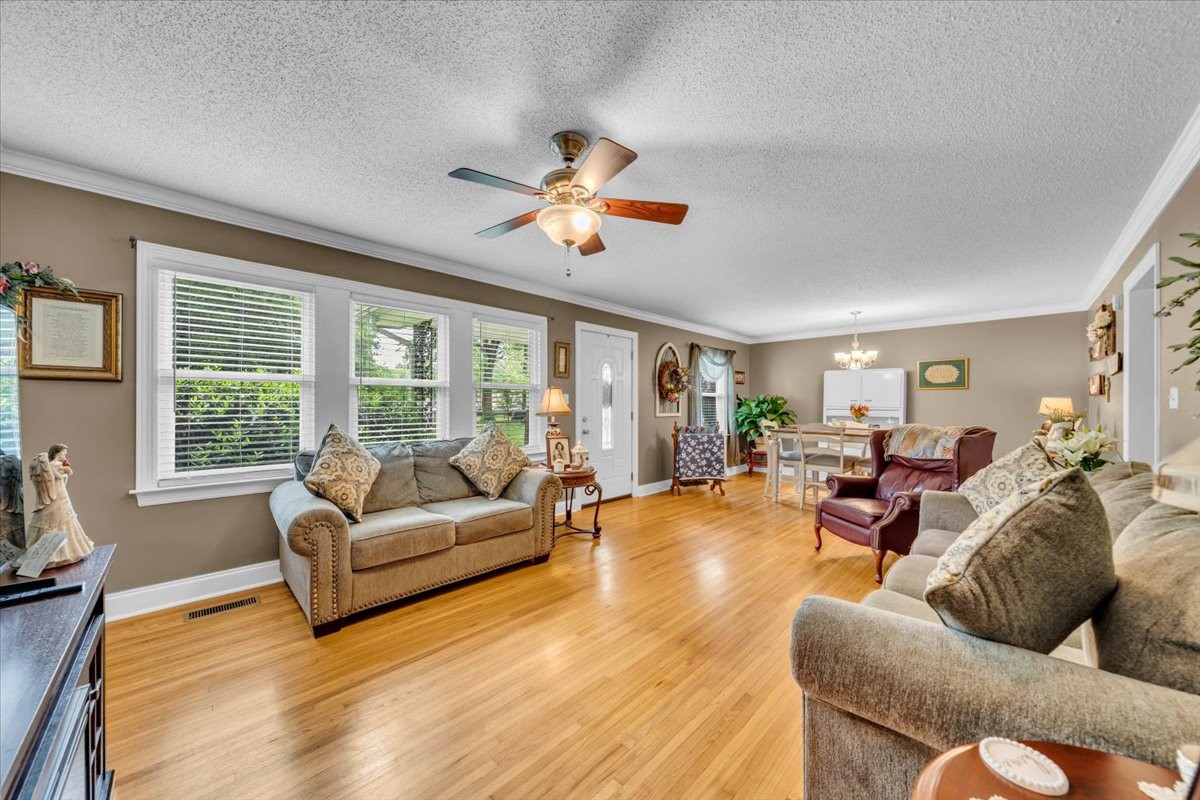 1006 Evins Street Manchester, TN 37355 - Photo 5 of 53