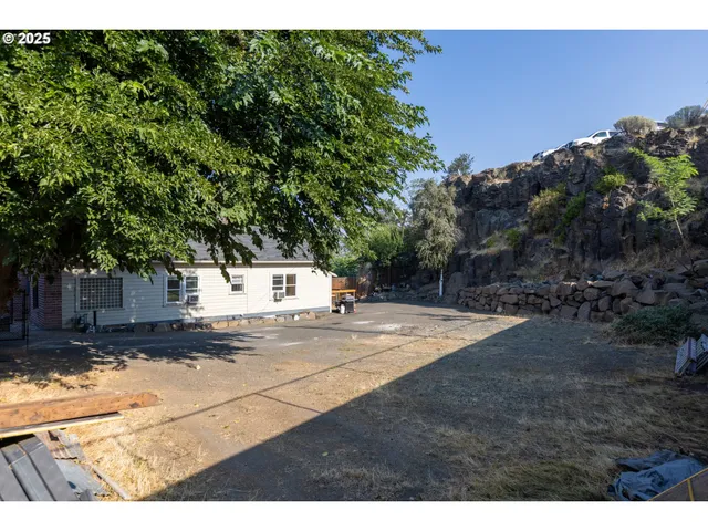 $450,000 | 319 East 7th Street, The Dalles, OR 97058