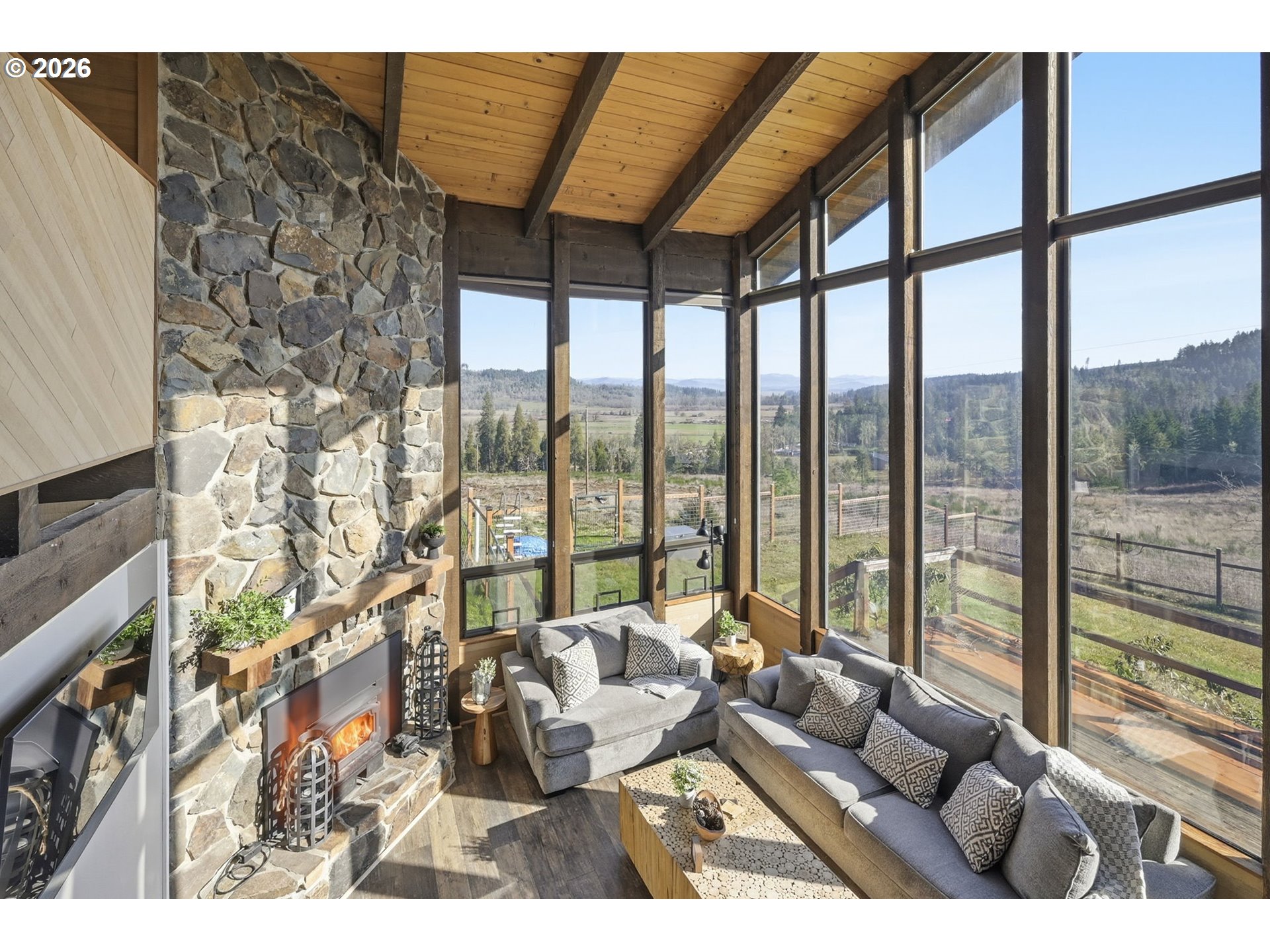 31149 Camas Swale Road Creswell, OR 97426 - Photo 11 of 48