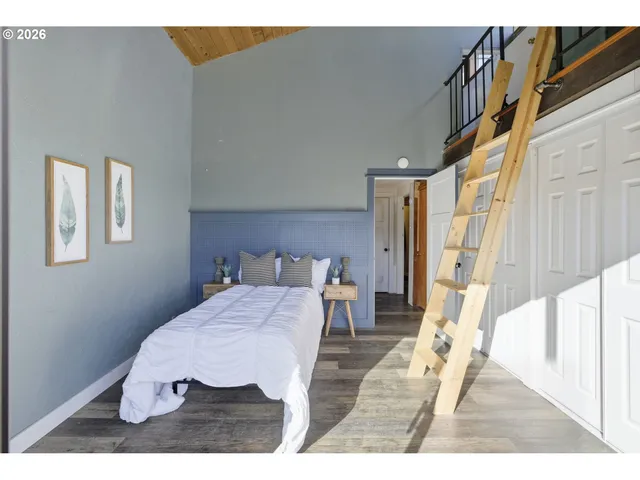 $899,900 | 31149 Camas Swale Road, Creswell, OR 97426